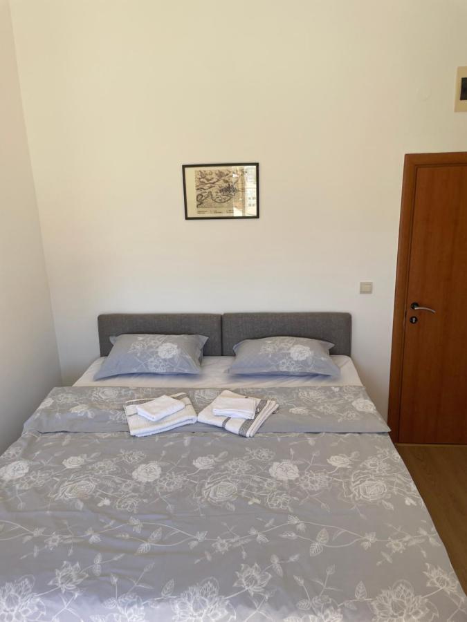 Apartments Manojlovic Будва Экстерьер фото