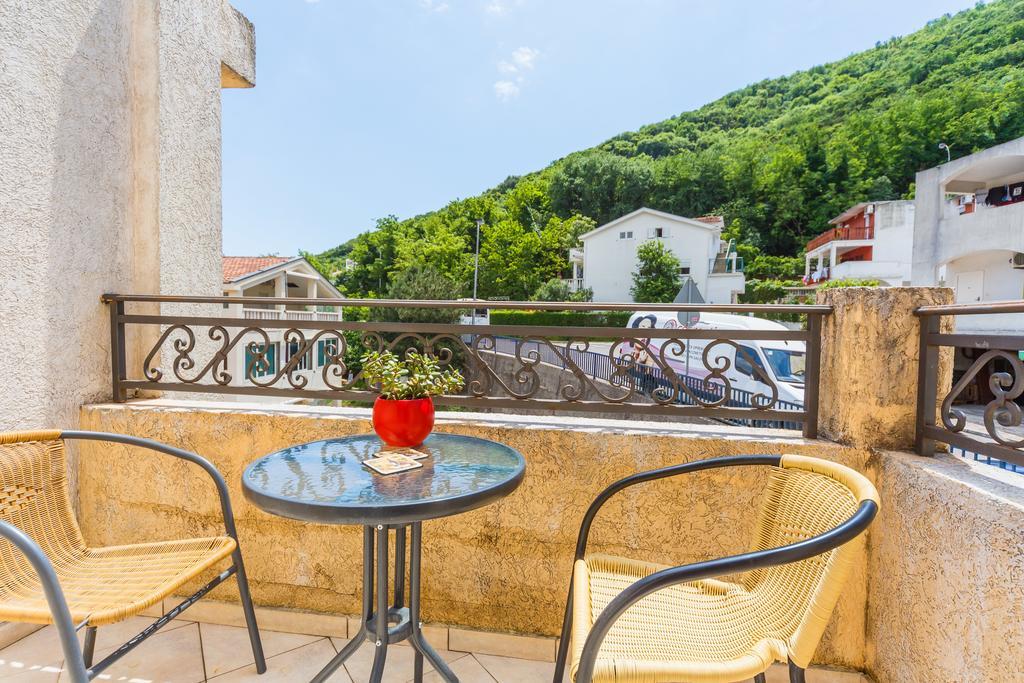 Apartments Manojlovic Будва Экстерьер фото