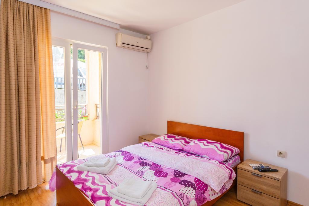 Apartments Manojlovic Будва Экстерьер фото